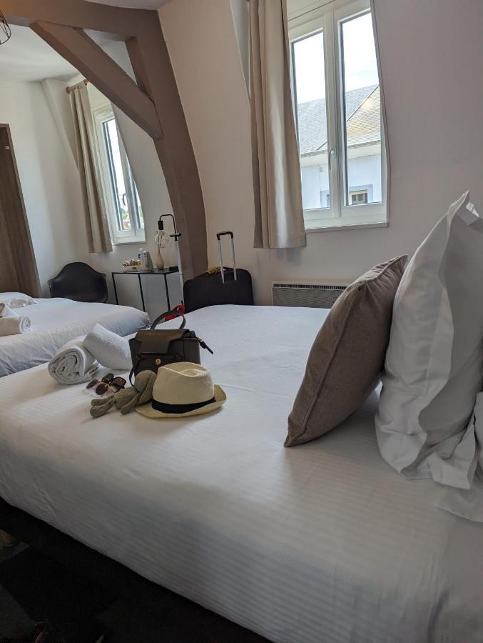 Hotel Le Lion D'Or Bernay  Exteriör bild